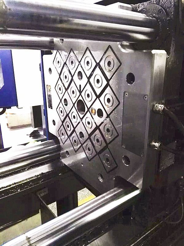 100T海天注塑機快速換模系統