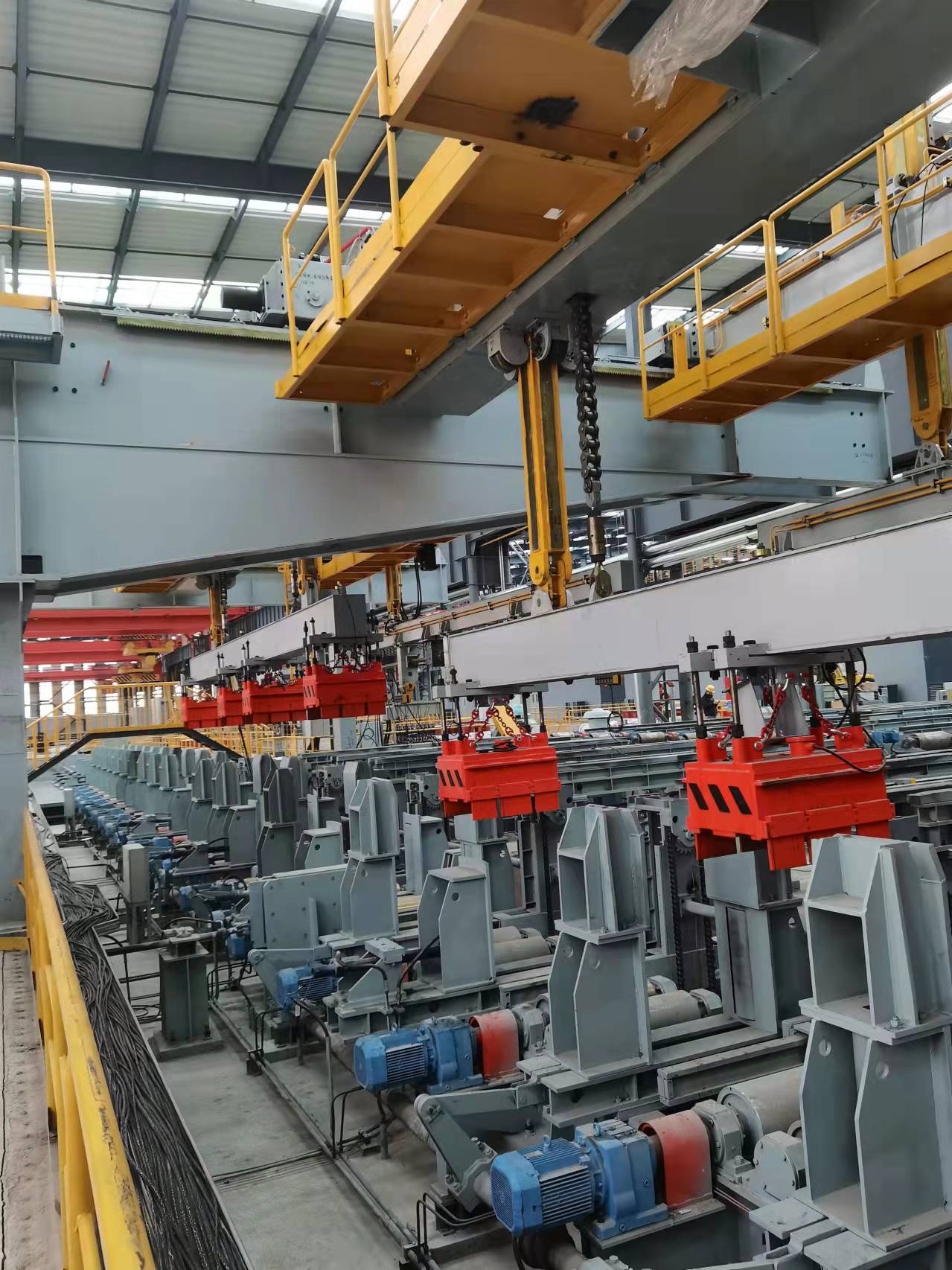 千豪吊型材，鋼軌自動化生產線用電永磁鐵吊具