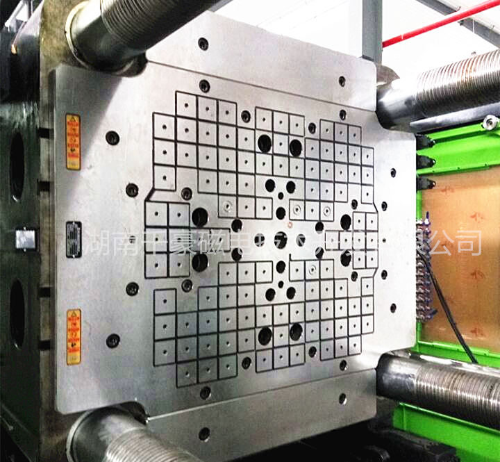 注塑機(jī)快速換模系統(tǒng)